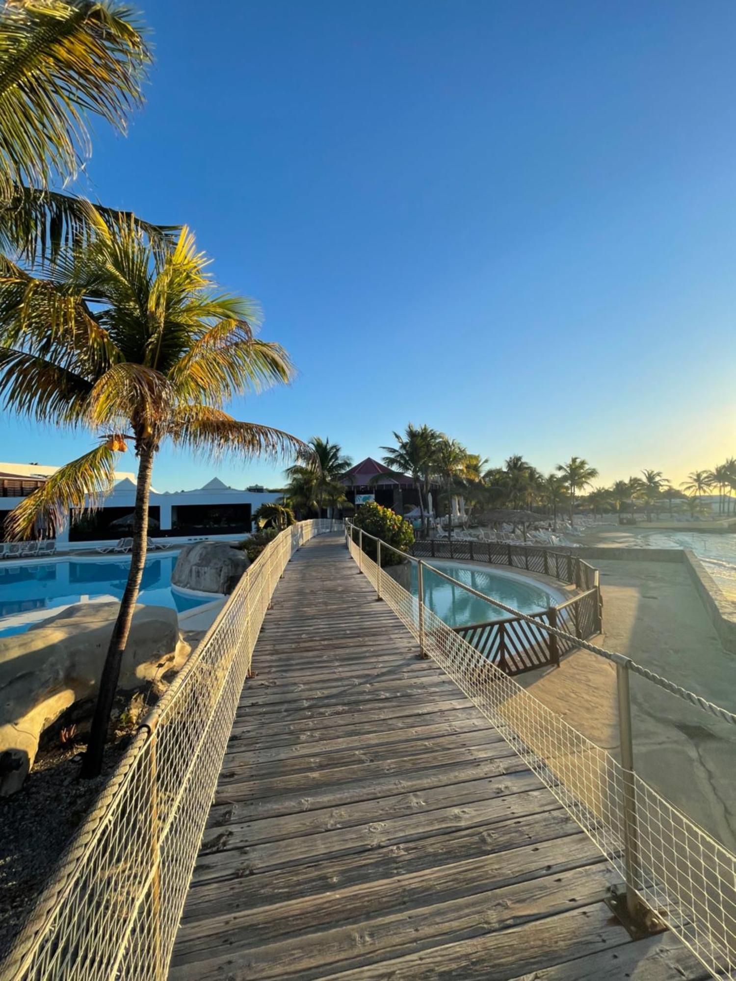 Studio 25 M Manganao Joela 4 Personnes Avec Machine A Laver (Adults Only) Saint-Francois  Exterior photo