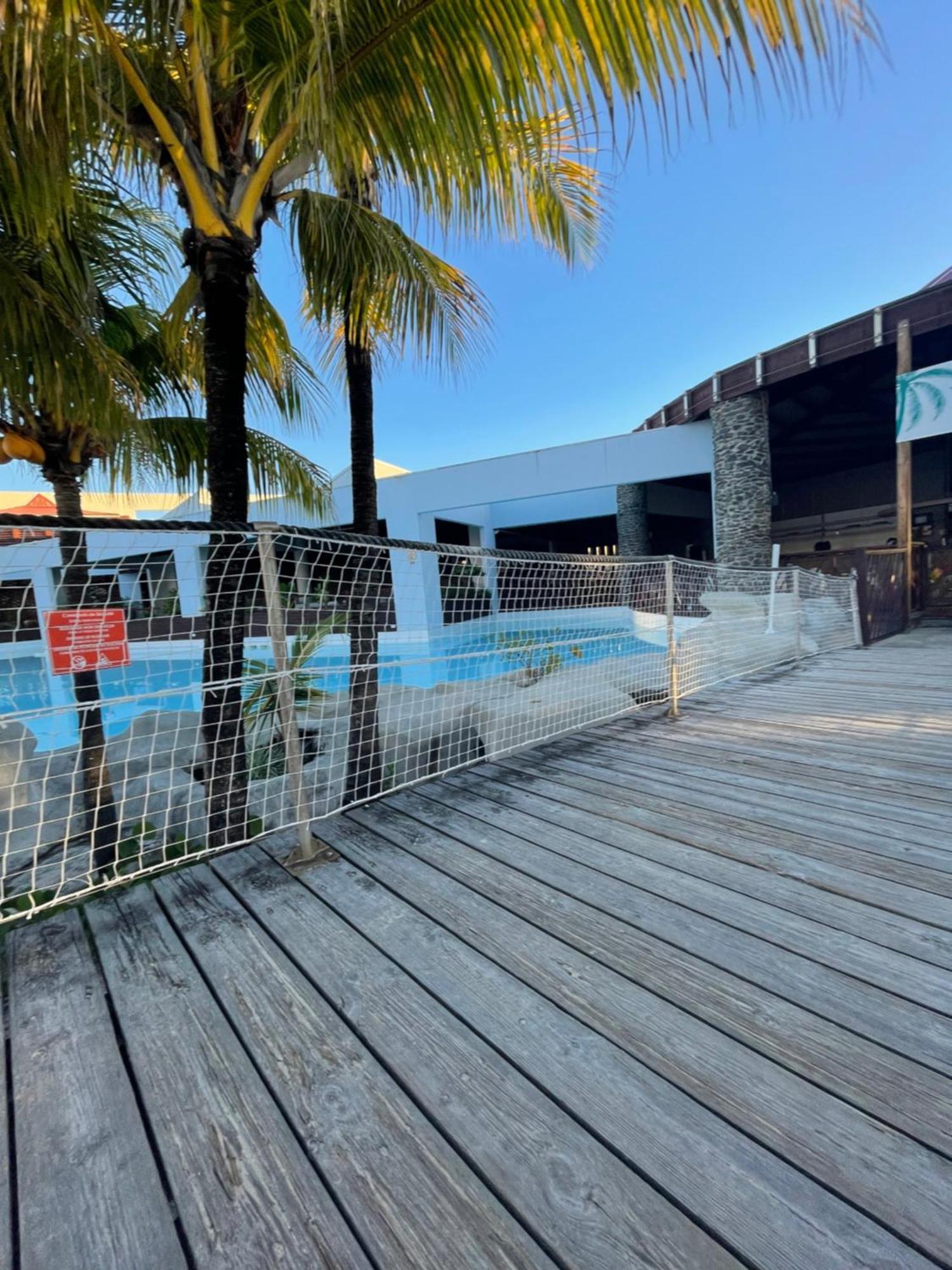 Studio 25 M Manganao Joela 4 Personnes Avec Machine A Laver (Adults Only) Saint-Francois  Exterior photo