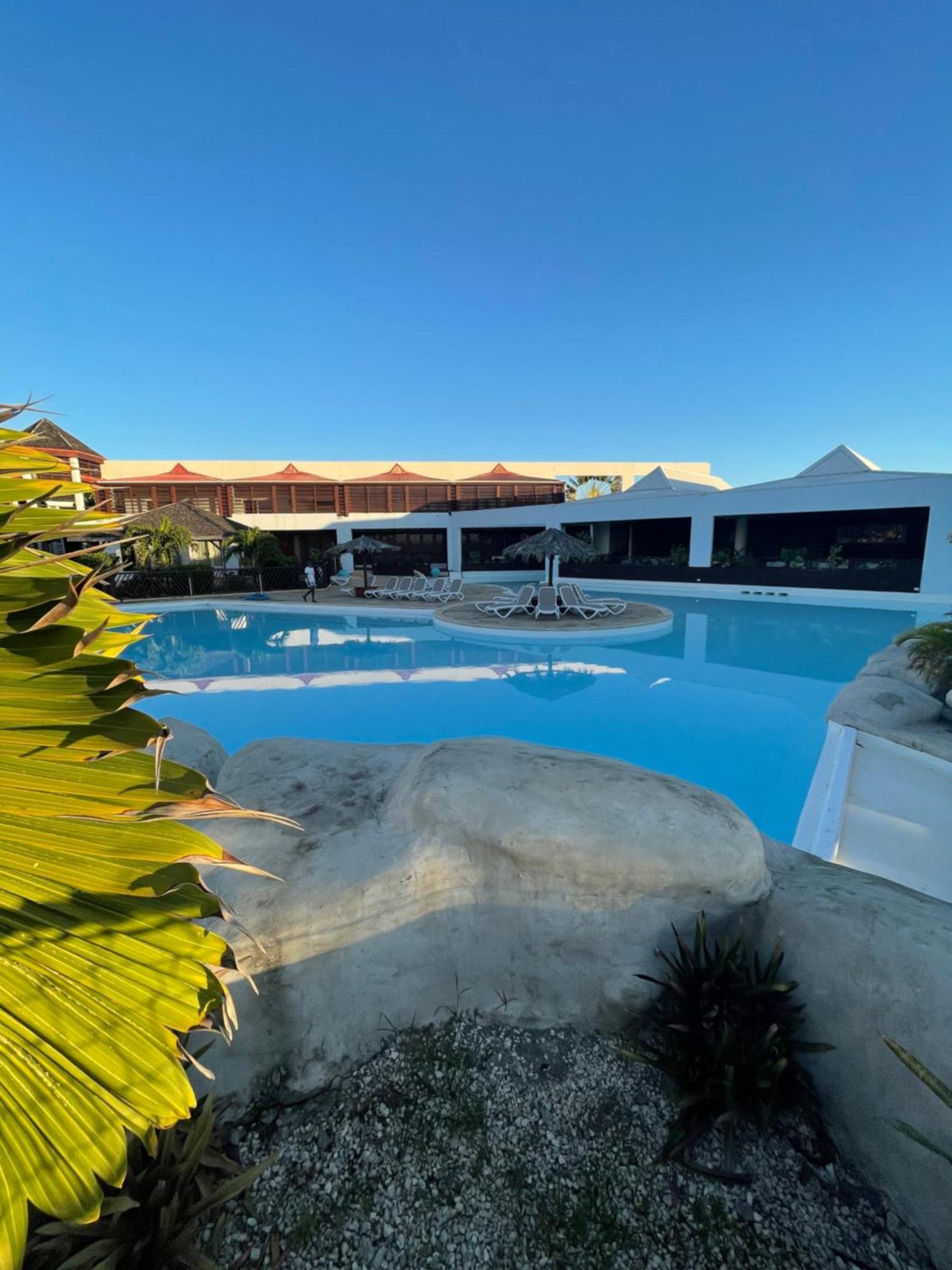 Studio 25 M Manganao Joela 4 Personnes Avec Machine A Laver (Adults Only) Saint-Francois  Exterior photo