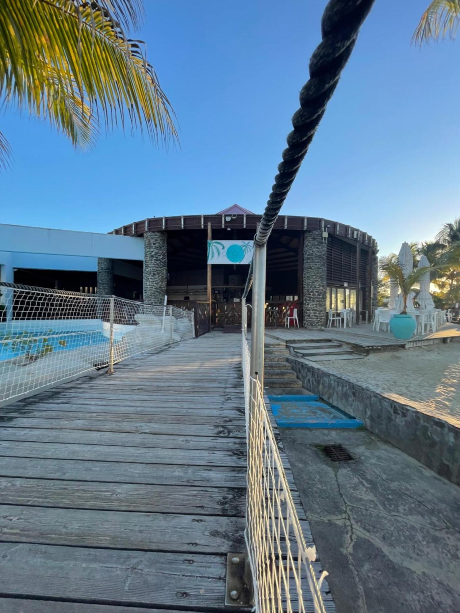 Studio 25 M Manganao Joela 4 Personnes Avec Machine A Laver (Adults Only) Saint-Francois  Exterior photo