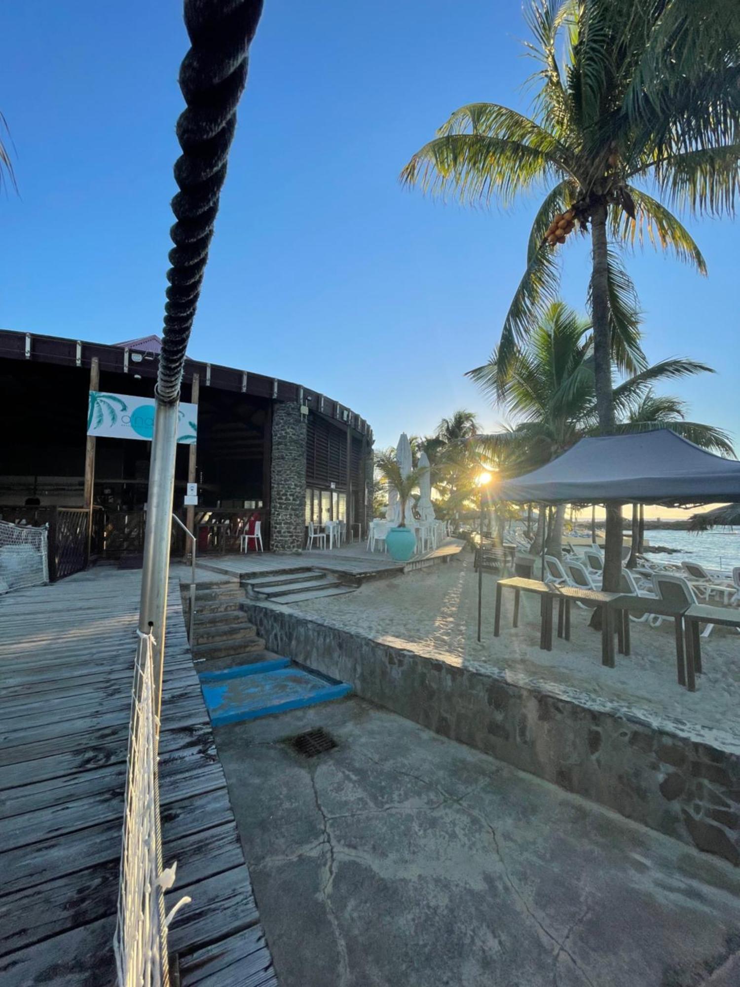 Studio 25 M Manganao Joela 4 Personnes Avec Machine A Laver (Adults Only) Saint-Francois  Exterior photo